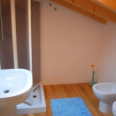 Delightful Flat In A Village With Swimming Pool Бибионе