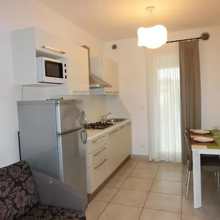 Апартаменты Delightful Flat In A Village With Swimming Pool Бибионе