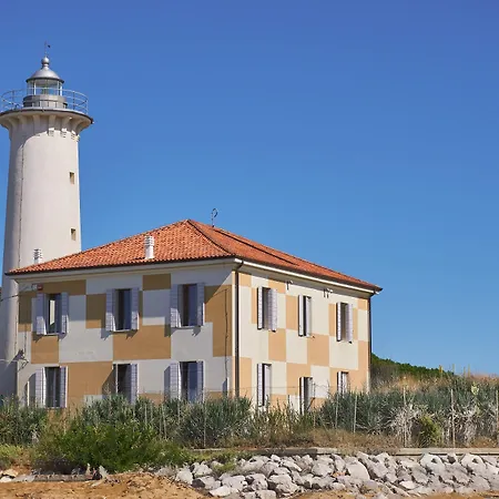 דירה Delightful Flat In A Village With Swimming Pool ביביונה