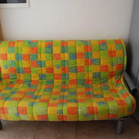 Delightful Flat In A Village With Swimming Pool ביביונה