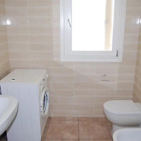 דירה Delightful Flat In A Village With Swimming Pool *