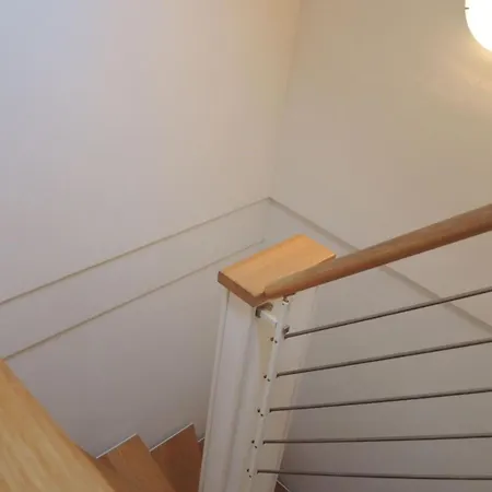 Delightful Flat In A Village With Swimming Pool * ביביונה