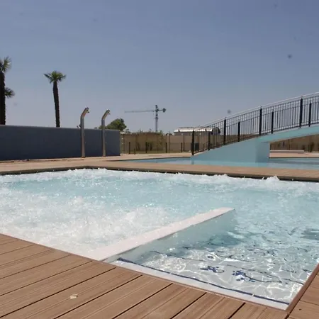 Delightful Flat In A Village With Swimming Pool * ביביונה