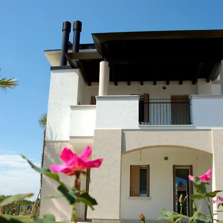 Delightful Flat In A Village With Swimming Pool *