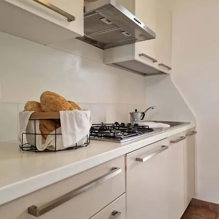 Apartman Delightful Flat In A Village With Swimming Pool *
