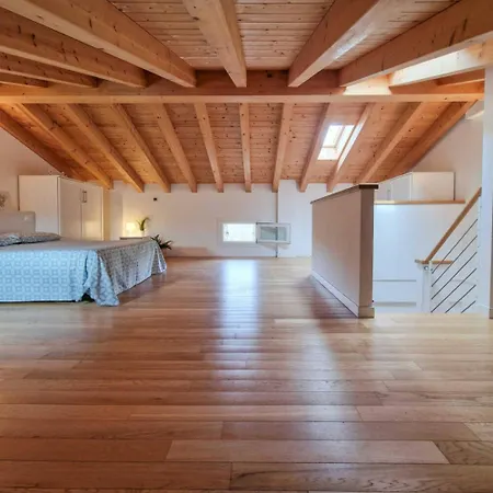 Apartman Delightful Flat In A Village With Swimming Pool